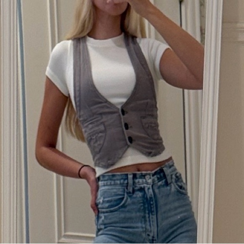 Gray Jean Vest - Picture 8 of 9